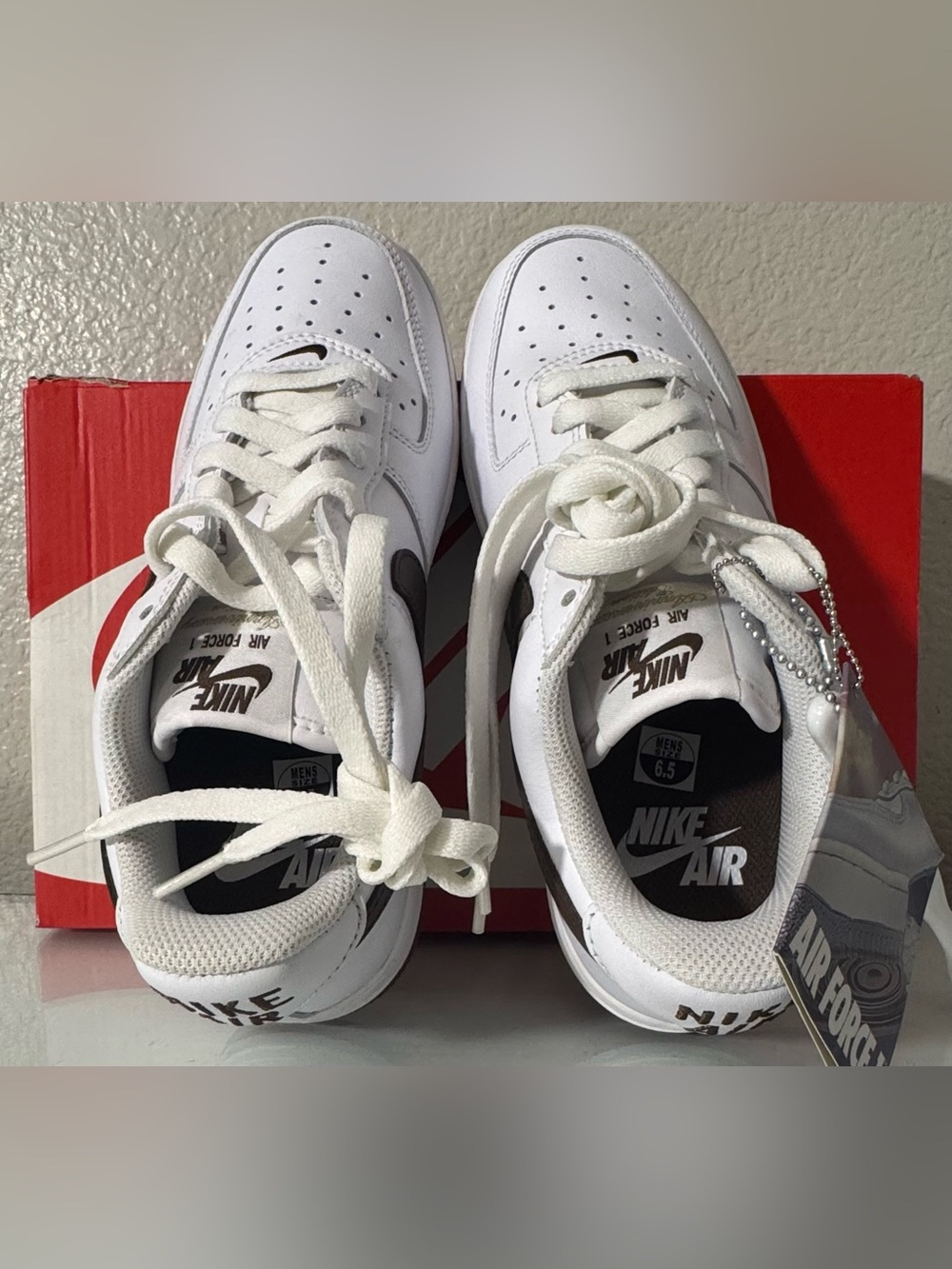 Women’s Nike Air Force in White / Chocolate Size 8 - Picture 3 of 5
